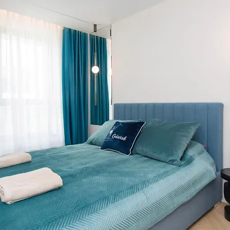 Апартаменты & Blue Breeze *